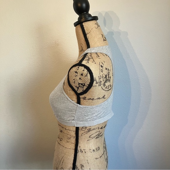 Lot of two nursing bras - Picture 6 of 14